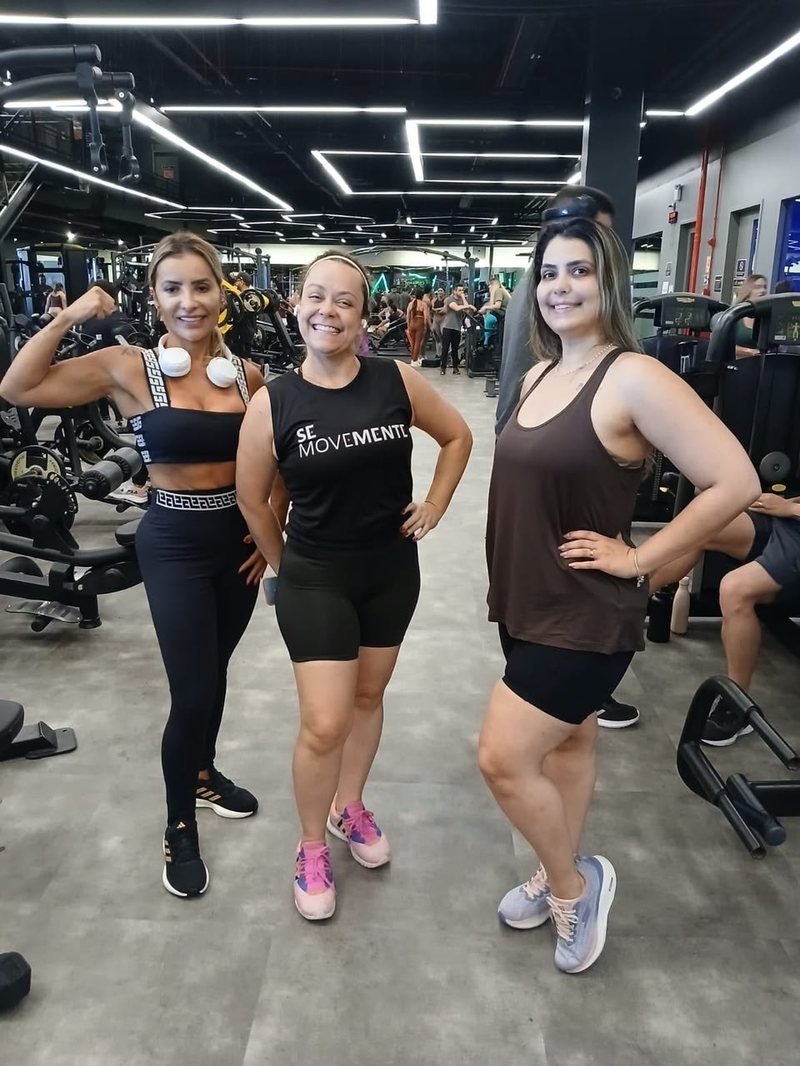 Alunas da RHW na academia